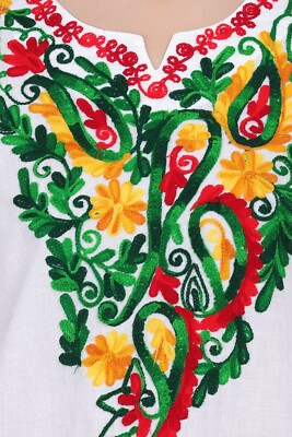 White Tops/Blouses Colorful Hand Stitched Mexican Style - Image 6