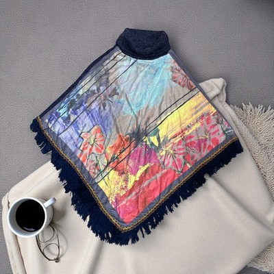 Women's ponchos with prints, perfect for autumn and winter - Image 4